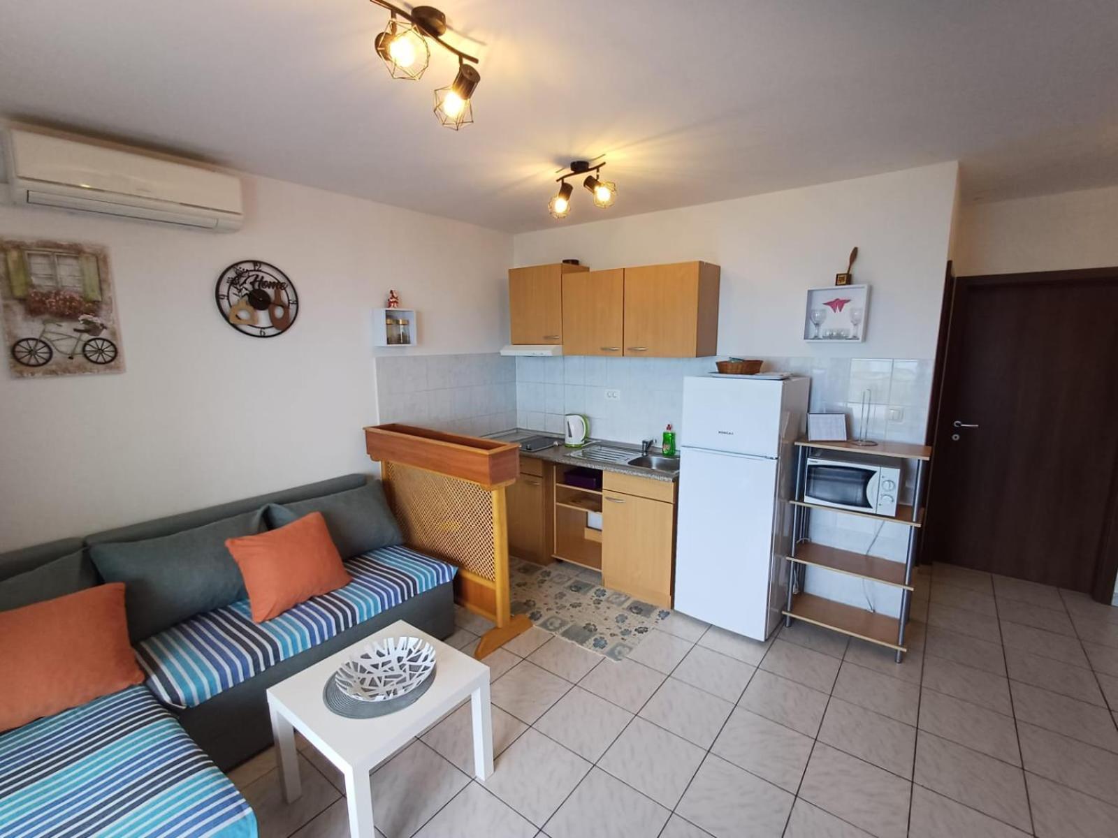 Apartments Cappuccino โปดสตรานา ภายนอก รูปภาพ