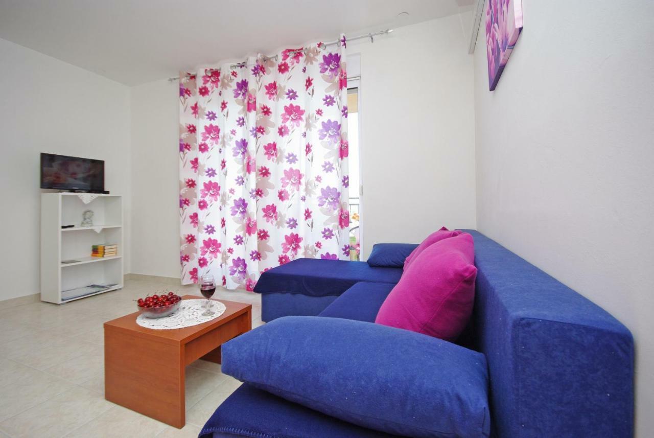 Apartments Cappuccino โปดสตรานา ภายนอก รูปภาพ