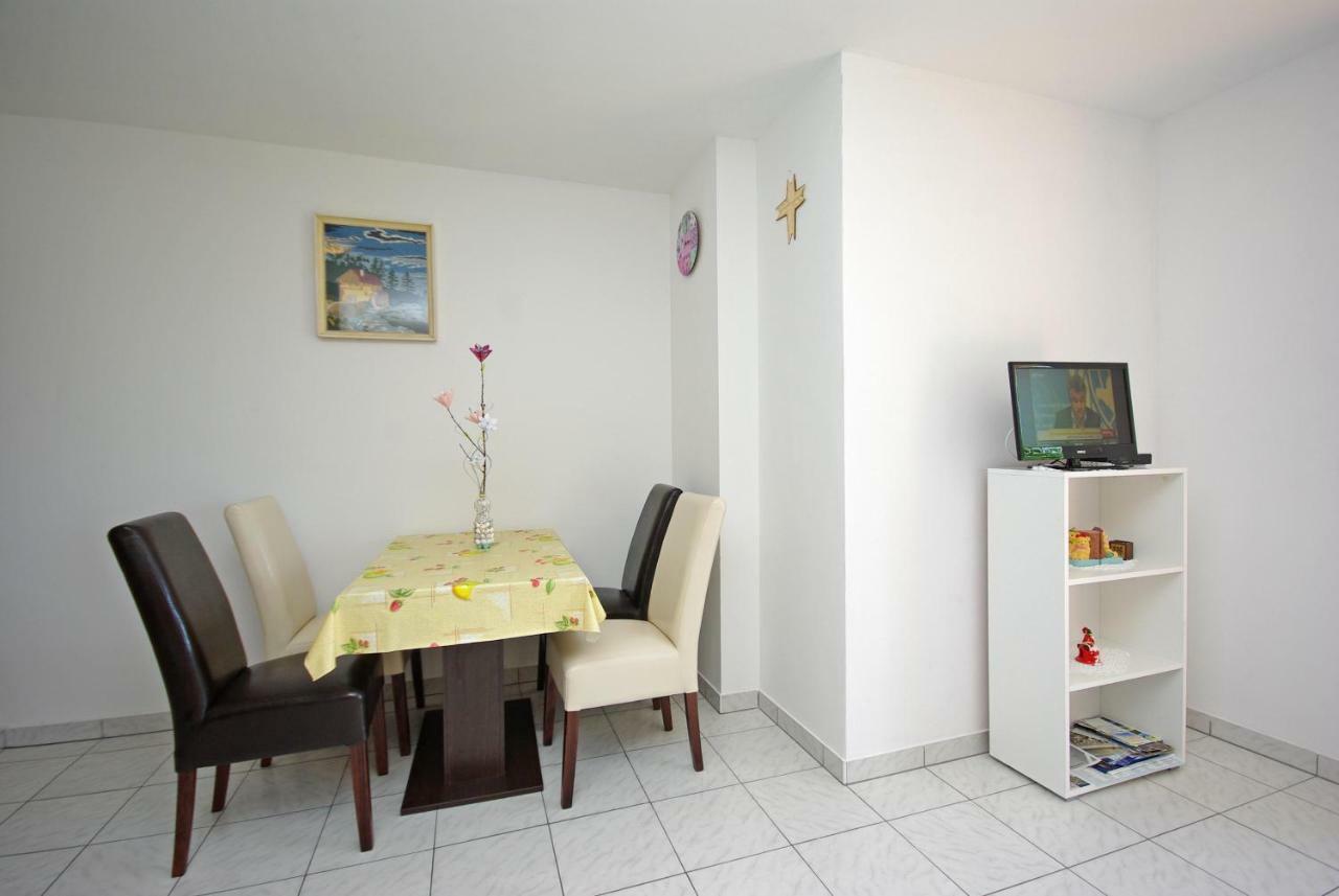 Apartments Cappuccino โปดสตรานา ภายนอก รูปภาพ