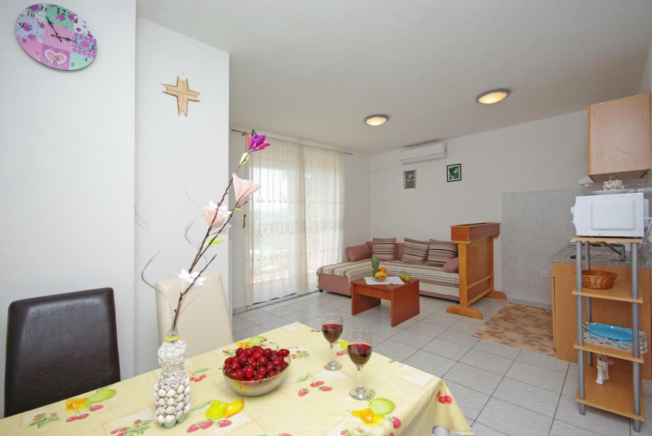 Apartments Cappuccino โปดสตรานา ภายนอก รูปภาพ